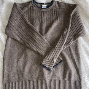 Columbia knit sweater